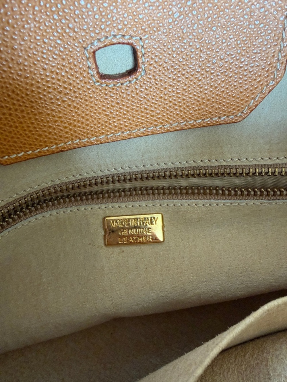 Classic Tan Leather Structured Tote Bag - Picture 6 of 8